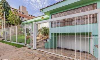 Imagem 2: PORTO ALEGRE - Casa Padrão - Jardim Lindoia