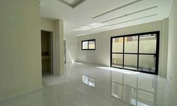 Imagem 3: Sobrado para venda tem 140 metros quadrados com 3 quartos em Uberaba - Curitiba - PR