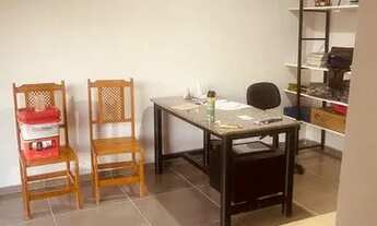 Imagem 4: Terreno amplo 250m quadrados com uma edícula no bairro Monte Castelo