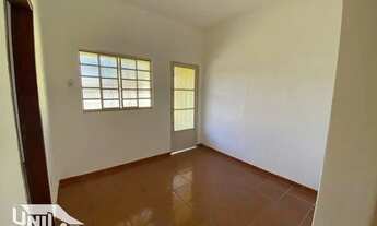 Imagem: Unilar Imóveis - Casa térrea à venda