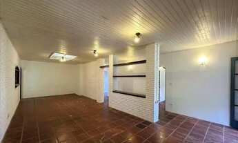 Imagem 6: CASA ESPAÇOSA; 4 UNIDADES ACESSOS INDEPENDENTES; MORADIA família grande ou CO-HOUSING; INV