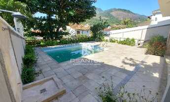 Imagem 2: Condomínio Terral - Exuberante casa de 612m² com hidromassagem, piscina e área gourmet