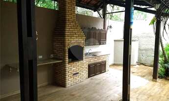 Imagem 5: Belíssima casa com quatro suítes, espaço gourmet e piscina