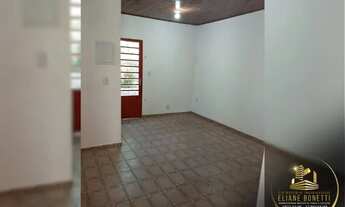 Imagem 3: Aluga uma casa bem localizado no bairro Pricumã