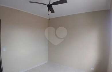 Imagem 5: Linda Casa em Condomínio com 3 Dormitórios!!