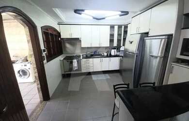 Imagem 5: Sobrado com 3 dormitórios, 1 suíte, escritório, churrasqueira e 2 vagas de garagem no Man