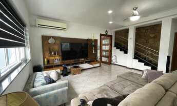 Imagem 3: Casa no Urbanova sobrado para venda Residencial Floradas da Serra - 500m² com 4 Suítes