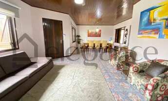 Imagem 4: Elegance Imóveis: Belíssima casa térrea com 3 dormitórios, totalmente mobiliada, próxima d