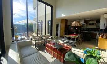 Imagem: Casa de condomínio para venda possui 345