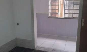 Imagem 5: Aluga-se Casa com luz inclusa