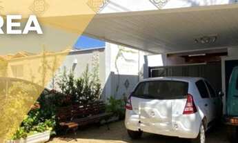 Imagem: Casa de condomínio térrea para venda tem