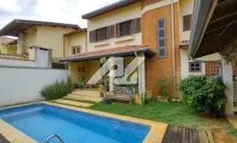 Imagem 3: Casa a venda no Parque Hípica em Campinas , condomínio Parque da Hípica, contendo 3 suítes