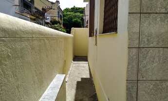 Imagem 2: VILA ISABEL - EXCELENTE CASA - SALA, 03 QUARTOS, COZINHAS, BANHEIRO, GARAGEM E QUINTAL