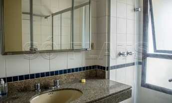 Imagem 5: Flat mobiliado com arrumação de quarto, com cozinha completa com geladeira grande. Sem bur