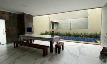 Imagem 4: Aluga-se Casa de esquina com 4 suites, piscina, churrasqueira no Residencial Castanheira