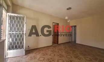 Imagem 4: Casa em Condomínio-LOCAÇÃO-Marechal Hermes-Rio de Janeiro-RJ