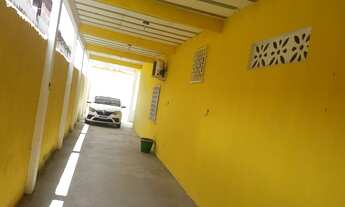 Imagem 5: Casa para venda possui 240 metros quadrados com 3 quartos em Centro - Camaçari - Bahia