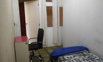 Imagem 2: Quarto disponível uma quadra do metrô Praça da Árvore ?