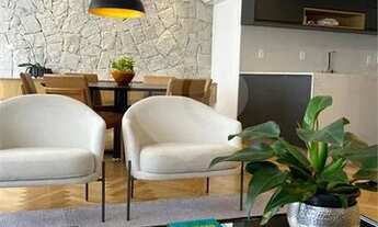 Imagem 4: Aproximadamente 450 metros metrô Paulista (6 minutos a pé)