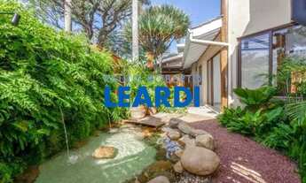 Imagem: CASA ASSOBRADADA - PACAEMBÚ - SP