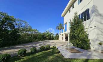 Imagem 3: Casa alto padrão, 5 suítes, 8 banheiros, escritório, 5 garagens, piscina, deck, sala de es