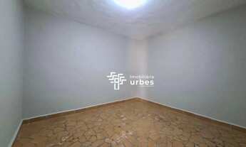 Imagem 6: Casa sobreloja com 3 dormitórios para alugar, 211 m² por R$ 2.632/mês - Jardim Girassol