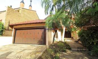 Imagem: Casa para Comprar com 4 dormitórios, uma