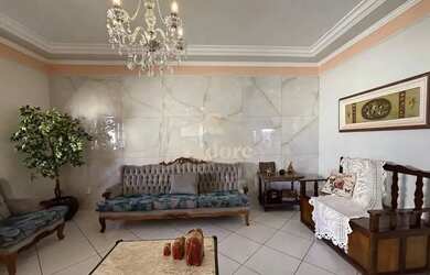 Imagem 2: Casa à venda com 4/4 sendo 4 suítes com armários e garagem para 04 carros