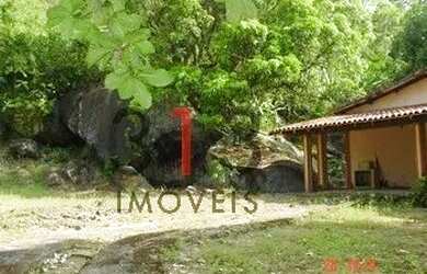 Imagem 6: Excelente Terreno 4000 m2 bem localizado frente murada com pequena casa frente para a estr