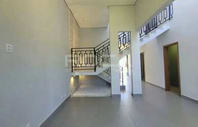 Imagem: Sobrado à venda em Condomínio Fechado