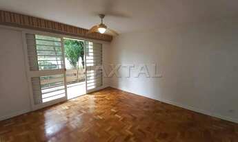 Imagem 2: Apartamento com 124m², 3 dormitórios, sala ampla com sacada, cozinha planejada, 2 vagas