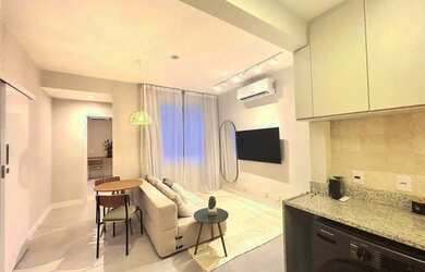 Imagem 2: Ipanema | Quadra da Praia | 2 Quartos Mobiliado