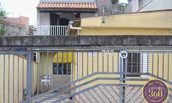 Imagem 2: Casa com Sobrado nos Fundos e Excelente Aproveitamento do Terreno