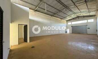 Imagem 7: Barracão disponível para locação no bairro Residencial Pequis