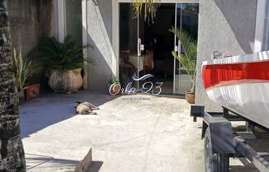 Imagem 2: JACONÉ, ORLA 23 IMOBILIÁRIA VENDE! Casa próxima ao comércio, com piscina e hidromassagem