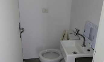 Imagem 7: Amplo conjunto comercial