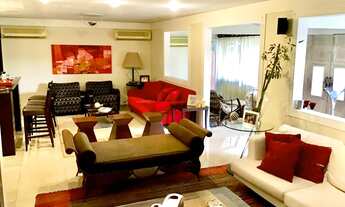 Imagem 4: Alto padrão em condomínio fechado