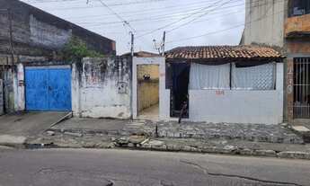 Imagem: Casa de vila para venda tem 180 metros quadrados