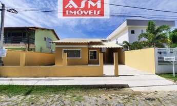 Imagem 2: Casa em Condomínio com 3 Quartos (1 Suíte c/ Closet), em Caxito - Maricá - RJ