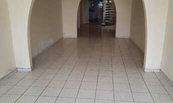 Imagem 3: Casa para aluguel de 1º andar bem arejada