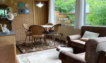 Imagem 6: Casa A VENDA localizada na Vila Inglesa em Campos do Jordão - SP