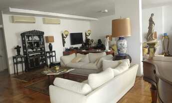 Imagem 2: Apartamento para venda possui 328 metros quadrados com 4 quartos em Copacabana - Rio de Ja