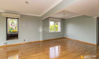 Imagem 6: MORE EM FRENTE AO PARÇÃO