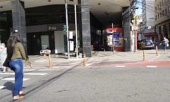 Imagem 2: Loja e sobre loja Centro de Niterói (estrutura moderna