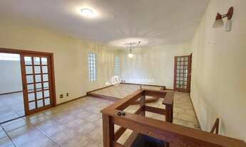 Imagem 2: Casa com 3 quartos para alugar, 120 m² por R$ 3.800/mês - Parque Jardim da Serra - Juiz de