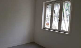 Imagem 7: Imóvel comercial ou residencial para venda em Botafogo em rua tradicional e silenciosa