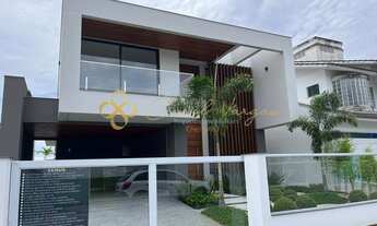 Imagem: Casa alto padrão com três suítes à venda