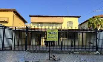 Imagem 3: Sobrado reformado no Residencial Santos Dumont, ótima oportunidade!