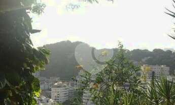 Imagem 4: Oportunidade - Casa duplex com piscina em Laranjeiras!