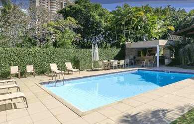 Imagem 3: Condomínio Wimbledon Park - Espetacular residência em terreno de esquina com 1.000m2 com